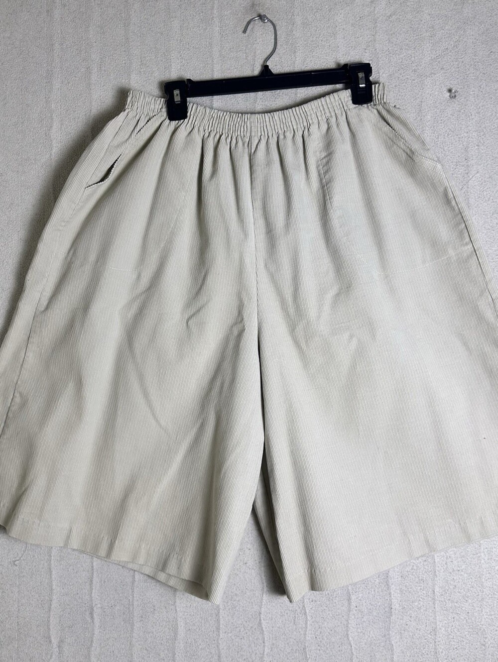 VTG 90’s Pull On Beige Corduroy Culotte Shorts high rise Coastal Wide Leg M-XL